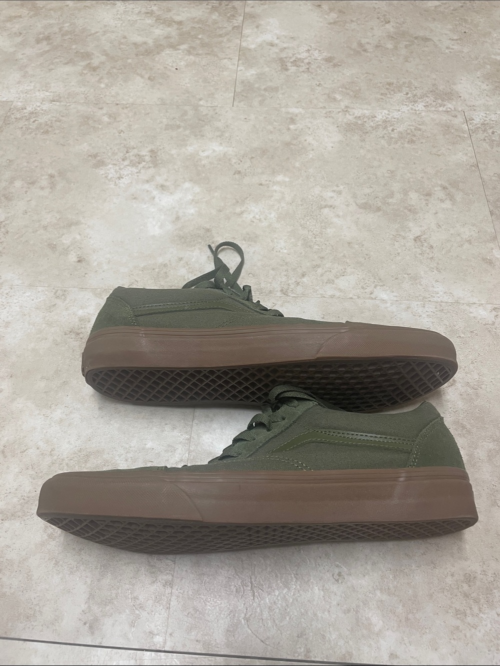 Men's Vans Old Skool winter moss Olive Green Suede Low-Top Sneakers - Picture 3 of 8